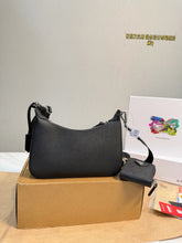 Load image into Gallery viewer, PD372 Prada Hobo 3-in-1 Chain Bag/20X15CM