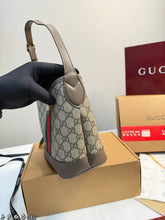 Load image into Gallery viewer, GC762 Gucci New Ampivato Ophidia /23X18CM