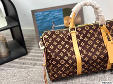 Load image into Gallery viewer, LB1377 Speedy 45 Special Edition / 45X25CM