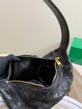 Load image into Gallery viewer, BV083 Bottega Veneta Wallace /23X14CM