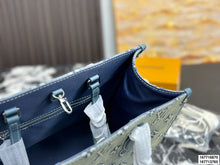 Load image into Gallery viewer, LB1395 LV Onthego Denim Tote /34 cm 25 cm