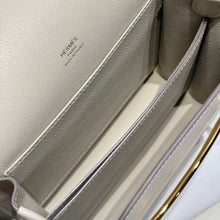 Load image into Gallery viewer, HM176 Hermes Roulis Mini Bag / 18 cm