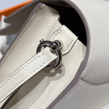Load image into Gallery viewer, HM176 Hermes Roulis Mini Bag / 18 cm