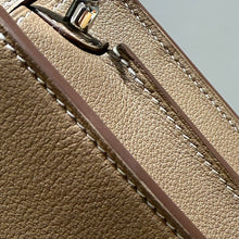 Load image into Gallery viewer, HM177 Hermes Roulis Mini Bag / 18 cm