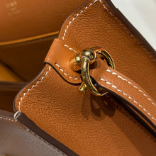 Load image into Gallery viewer, HM178 Hermes Roulis Mini Bag / 18 cm