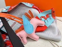 Load image into Gallery viewer, HM179 Hermes HAC A Dos Backpack / 24 × 18 cm