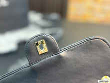 Load image into Gallery viewer, CC1351 Chanel 2026 Cruise Woven Flap Bag / 25 x 16 cm