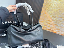 Load image into Gallery viewer, CC1352 Chanel 25A Tote Bag / 42 x 35 cm