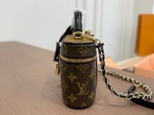 Load image into Gallery viewer, LB1407 Louis Vuitton Nice BB Vanity Case / 19 x 12 cm