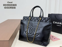 Load image into Gallery viewer, CC1354 Chanel Tote Bag / 37 x 27 cm