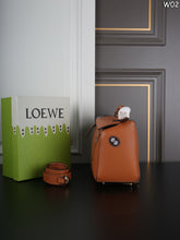 Load image into Gallery viewer, LWE046 LOEWE Puzzle Bag / Classic Calfskin
