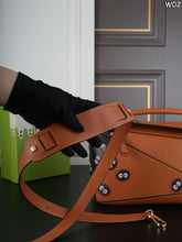 Load image into Gallery viewer, LWE046 LOEWE Puzzle Bag / Classic Calfskin