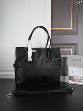 Load image into Gallery viewer, CC1355 CHANEL Vintage Leather Tote Bag / 42 x 24 cm