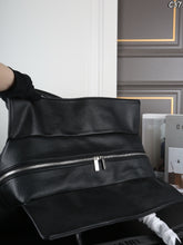 Load image into Gallery viewer, CC1355 CHANEL Vintage Leather Tote Bag / 42 x 24 cm