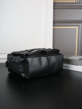 Load image into Gallery viewer, CC1357 CHANEL Messenger Bag / 32 x 24 cm