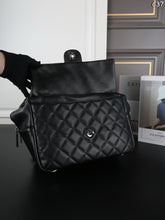 Load image into Gallery viewer, CC1358 CHANEL Bowling Bag with Chain / 30 x 24 cm