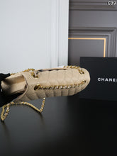 Load image into Gallery viewer, CC1363 Chanel Classic Flap (CF) Bag / 25 x 15 cm