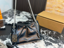 Load image into Gallery viewer, LB1506 Louis Vuitton Carryall BB Tote Bag / 25 cm