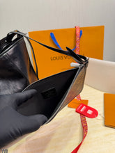 Load image into Gallery viewer, LB1507 Louis Vuitton Carryall Dark MM / 39 x 30 x 15 cm