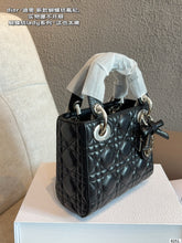 Load image into Gallery viewer, DR602 Dior Lady Dior Mini with Bow Detail / 17 x 14 x 7 cm