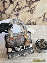 Load image into Gallery viewer, DR603 Dior Lady Embroidered Mini Bag / 20cm