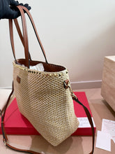 Load image into Gallery viewer, VLTN093 Valentino Woven Straw Underarm Bag / 37 x 28 cm