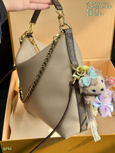 Load image into Gallery viewer, LB1509 LV Multipass Handbag (2026) / 29 x 25 cm