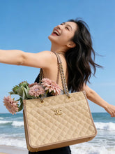 Load image into Gallery viewer, CC1370 CHANEL 2025/26 FW Haute Couture Tote / 34 x 26 cm
