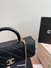 Load image into Gallery viewer, CC1372 Chanel Maxi Flap Bag / 31 x 20 x 12 cm