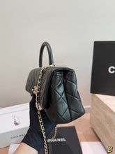 Load image into Gallery viewer, CC1372 Chanel Maxi Flap Bag / 31 x 20 x 12 cm