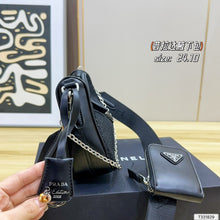 Load image into Gallery viewer, PD381 Prada Mesh Hobo Underarm Bag / 24 x 10 cm