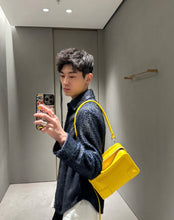 Load image into Gallery viewer, LWE050 Loewe Amazona 180 Handbag /26 x 20 cm/22 x 14 cm