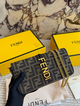 Load image into Gallery viewer, FF326 Fendi Fendigraphy Chain Wallet / 21x11 cm