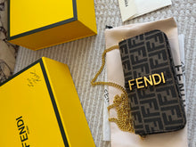 Load image into Gallery viewer, FF326 Fendi Fendigraphy Chain Wallet / 21x11 cm