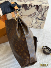 Load image into Gallery viewer, LB1414 LV Metis Hobo/ HIGHEST QUALITY VERSION/ 31x34 cm