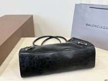Load image into Gallery viewer, BCG070 Balenciaga Le City(Large 39x29cm, Small 26x21cm)