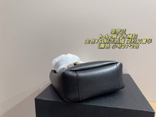 Load image into Gallery viewer, YSK455 Saint Laurent Le 5 à 7 Soft Hobo / Large 28x27cm & Small 21x20cm