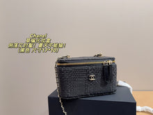 Load image into Gallery viewer, CC1373 Chanel 26P Woven Vanity Case / 17x10cm