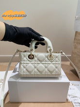 Load image into Gallery viewer, DR611 Dior Lady D-Joy Mini / HIGHEST QUALITY VERSION / 16.5cm