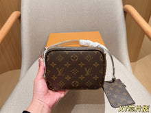 Load image into Gallery viewer, LB1423 LV ALL IN BB Monogram Bucket Bag / 16 x 18 x 12 cm