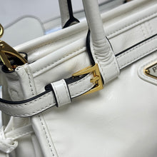 Load image into Gallery viewer, PD385 Prada Bonnie Mini / HIGHEST QUALITY VERSION / 23.5 x 12 x 9 cm