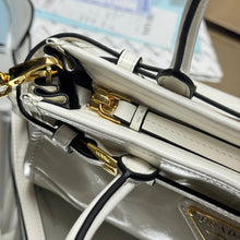 Load image into Gallery viewer, PD385 Prada Bonnie Mini / HIGHEST QUALITY VERSION / 23.5 x 12 x 9 cm