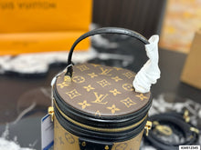 Load image into Gallery viewer, LB1425 Louis Vuitton Cannes Handbag / 16 x 18 cm