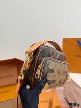 Load image into Gallery viewer, LB1427 Louis Vuitton x NIGO NIL Messenger Camera Bag / 25 cm