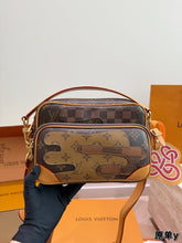 Load image into Gallery viewer, LB1427 Louis Vuitton x NIGO NIL Messenger Camera Bag / 25 cm
