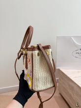 Load image into Gallery viewer, PD386 Prada Galleria Raffia Embroidered Tote / 23 x 17 cm