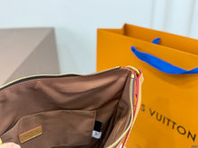 Load image into Gallery viewer, LB1430 Louis Vuitton Odeon MM Tote / 31.5 x 33 x 5.5 cm