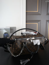 Load image into Gallery viewer, LB1432 Louis Vuitton Speedy 30 Soft / 30 x 21 cm