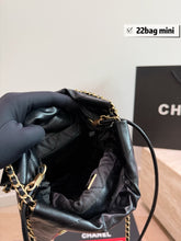 Load image into Gallery viewer, CC1375 Chanel 22 Mini / 20 cm