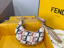Load image into Gallery viewer, FF778 Fendi Fendigraphy Bag / M:26 x 16cm/S:18 x 9 cm